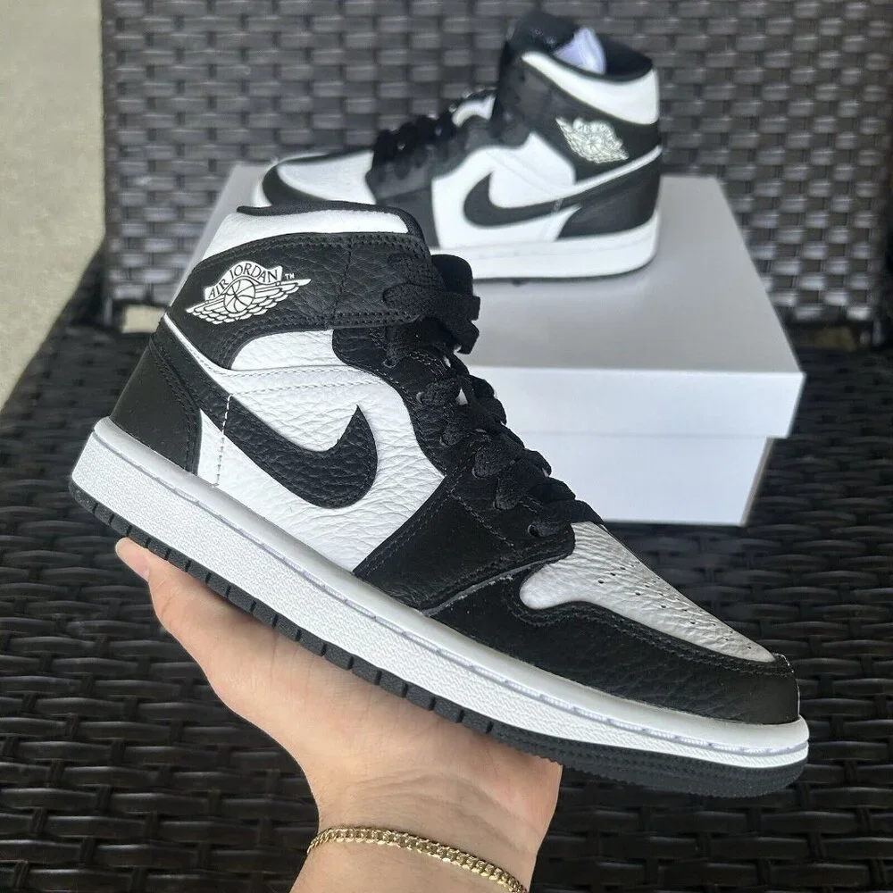 JORDAN 1 MID SE SPLIT HOMAGE Size 5.5 W - Picture 1 of 6